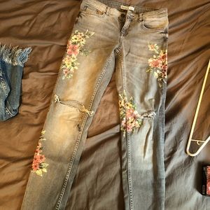 Zara floral detail skinny jeans - gray.